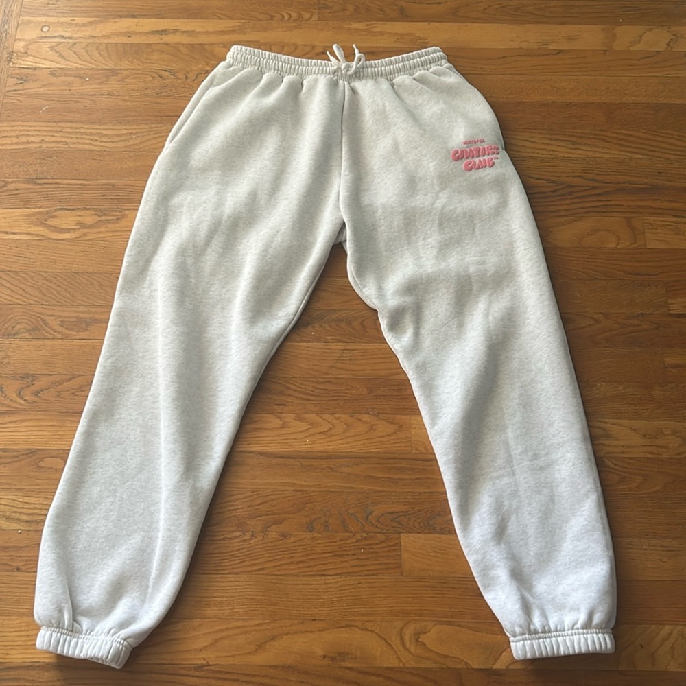 WHITE FOX sweatpants pink and grey